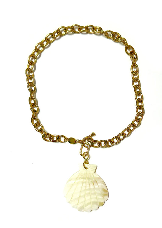 BPD/ The Reacher Shell Necklace