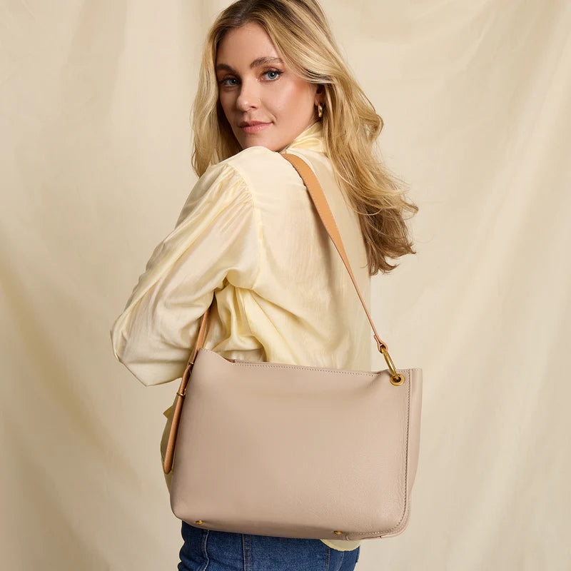 HOBO/ The Rayna Shoulder Bag/ Warm Adobe