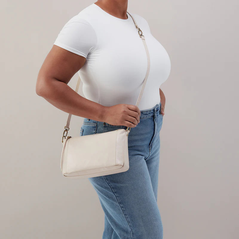 HOBO/ The Darcy Crossbody/ Pale Flax
