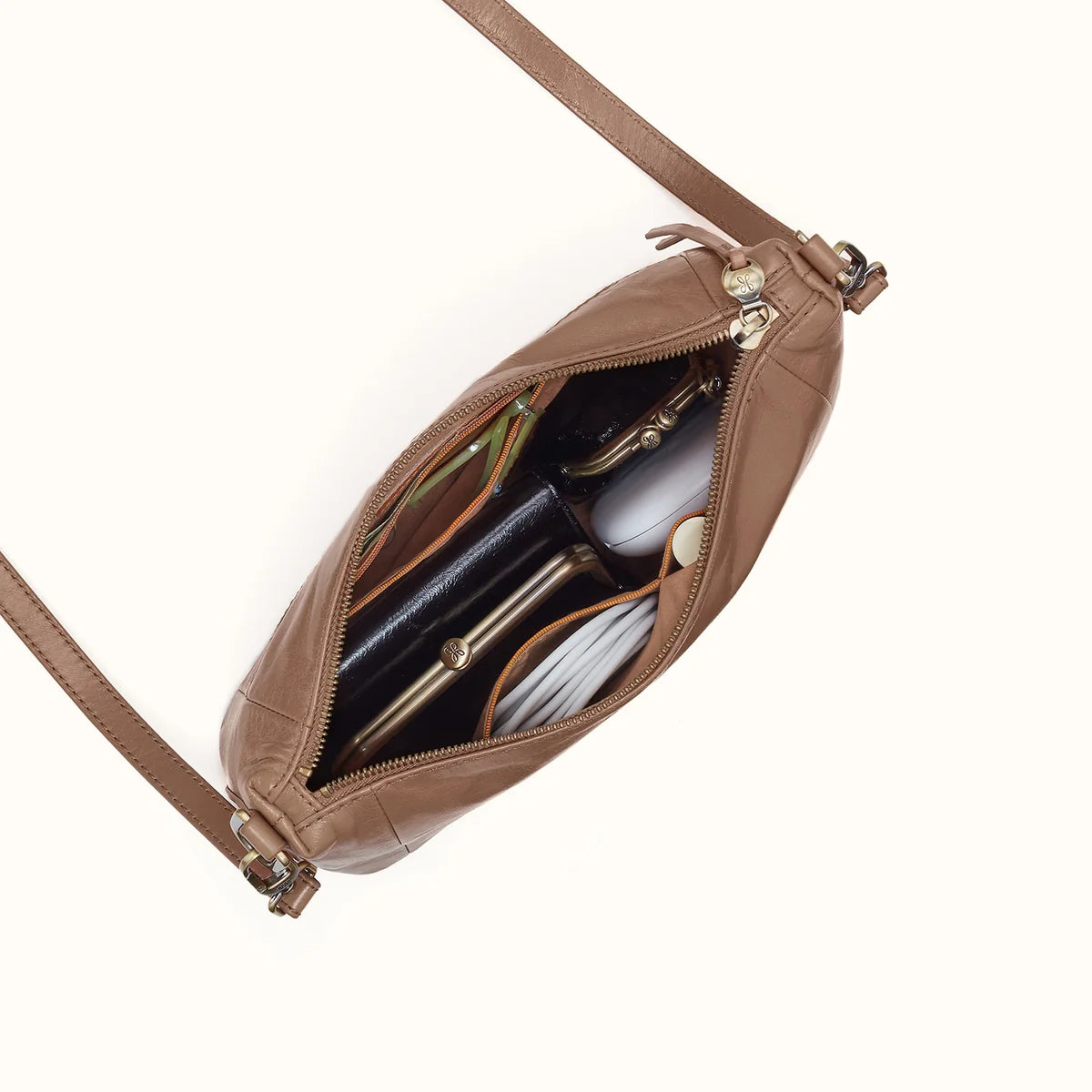 HOBO/ The Darcy Carry-All Crossbody/ Woodsmoke