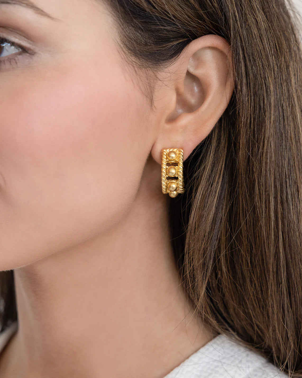 Susan Shaw/ Capri Hoops