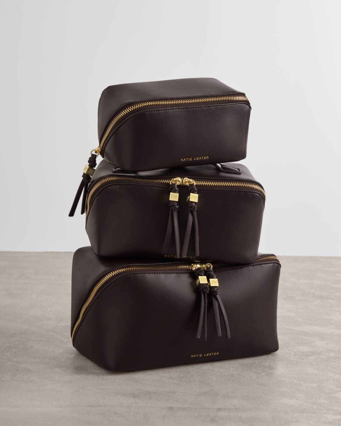 Katie Loxton/ The Soho Large Makeup + Toiletry Bag/ Bitter Chocolate
