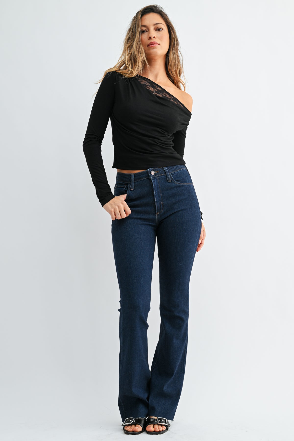 Just Black/ Slim Bootcut W/ Scissor Cut/ Dark Denim